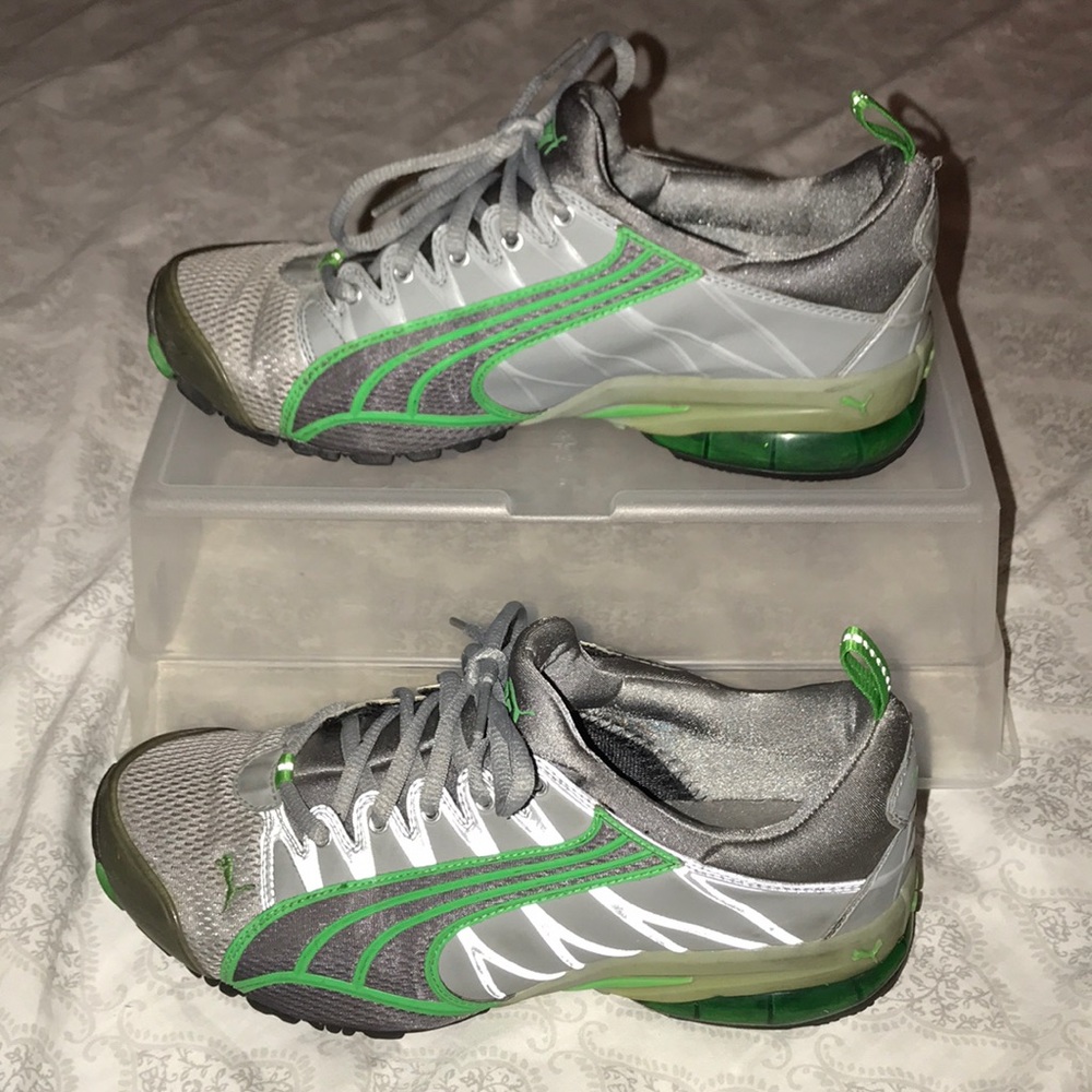 Green & Grey Pumas